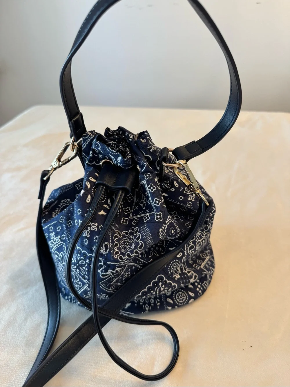 EUC! Ann Taylor Navy Bandana-Print Multiway Drawstring Bucket Bag